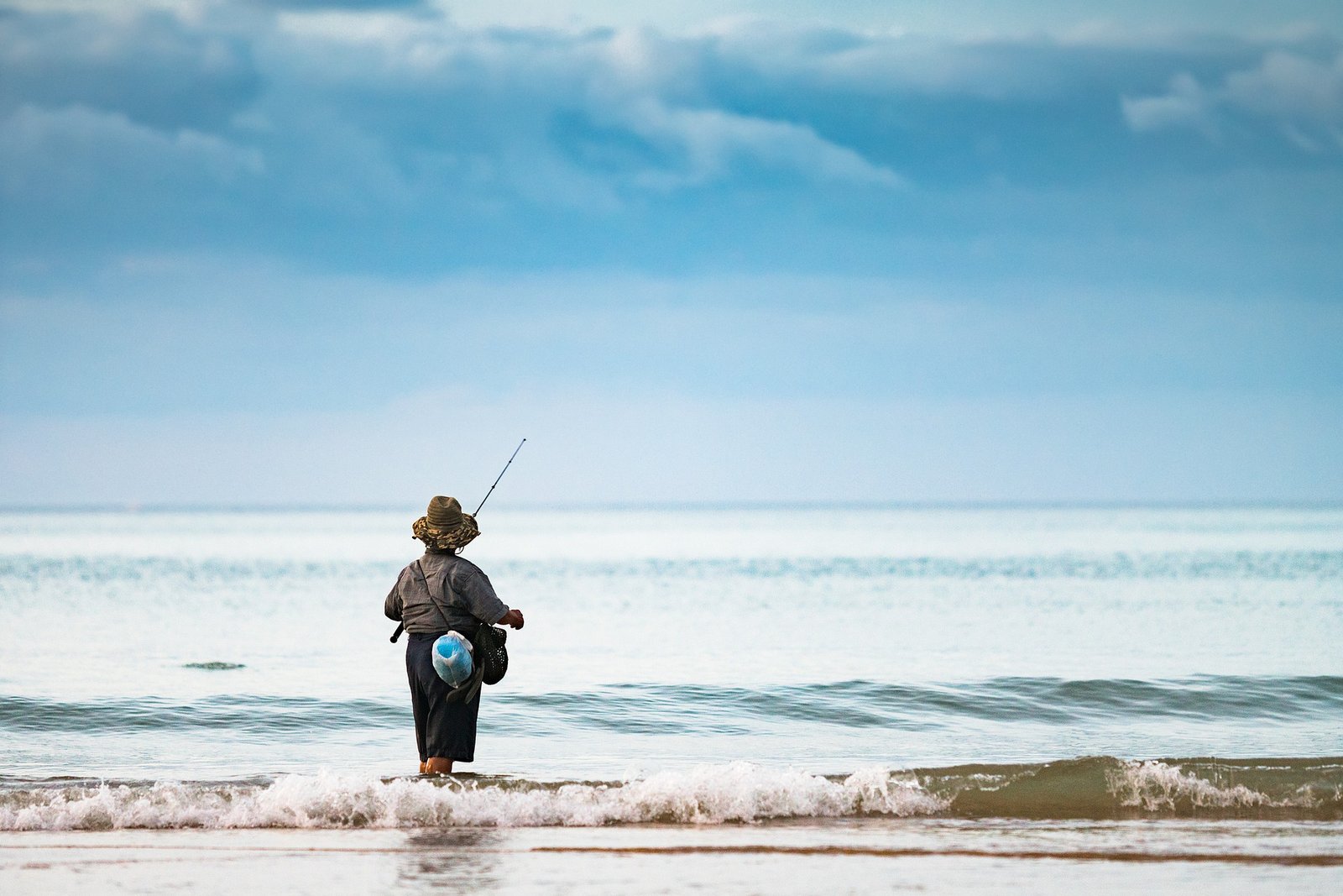 Pesca de Praia: As Melhores Praias para Pescar em São Paulo!