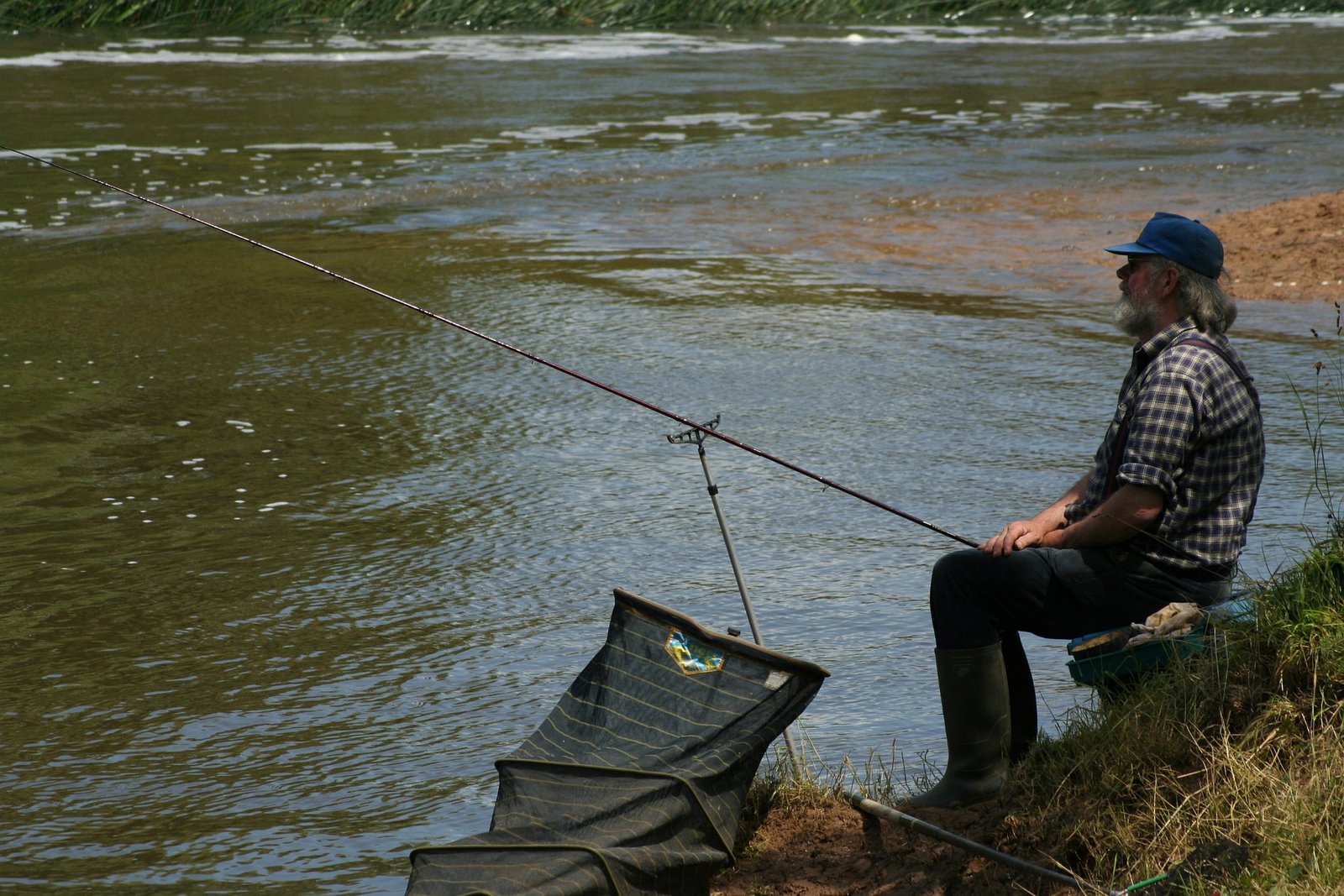 Pesca de Barranco: 4 Dicas para Iniciantes!